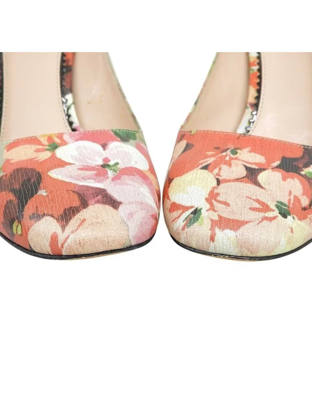 Gucci type blooms